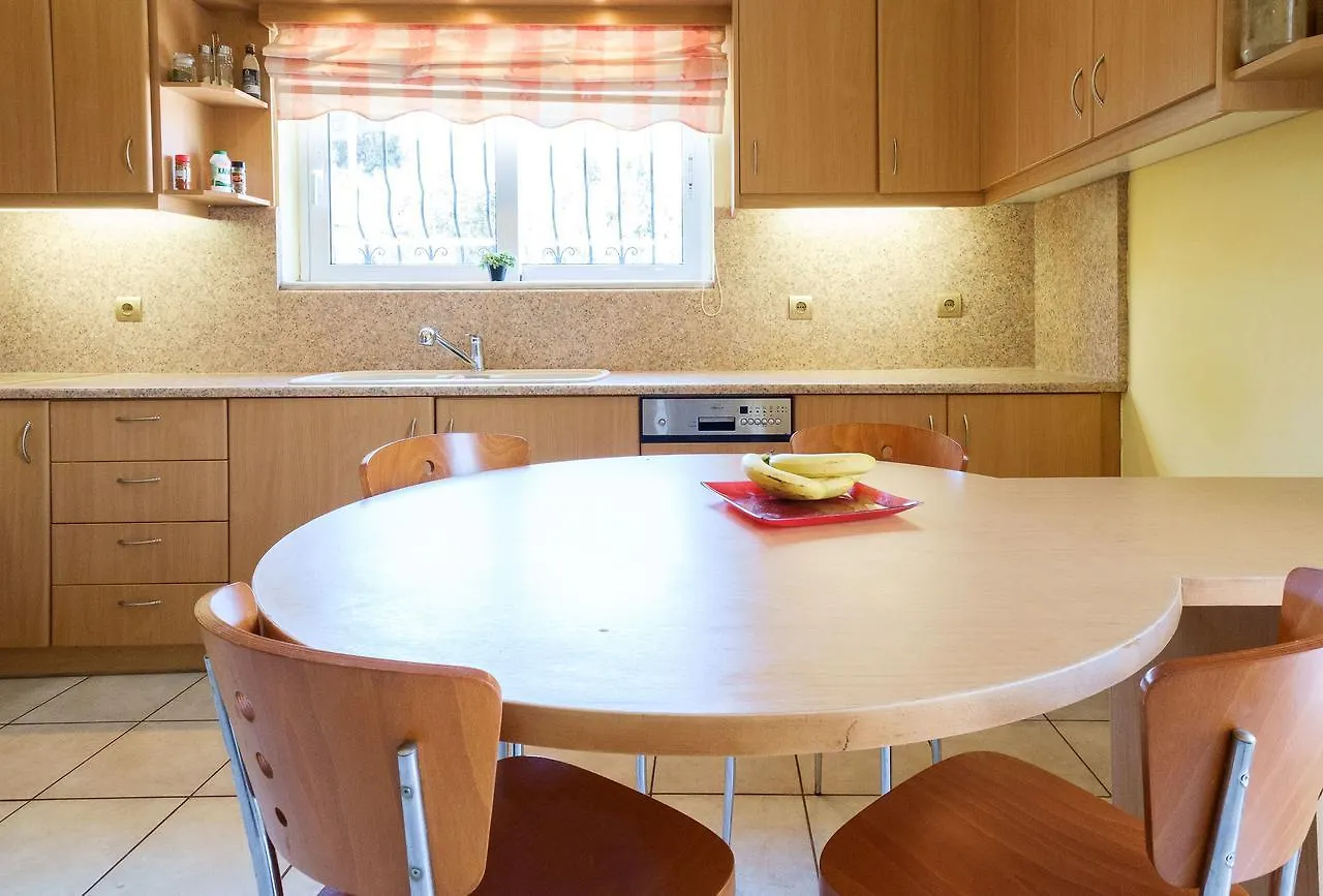 Holiday home Relaxing Family Home, Near Many Sandy Beaches Souda