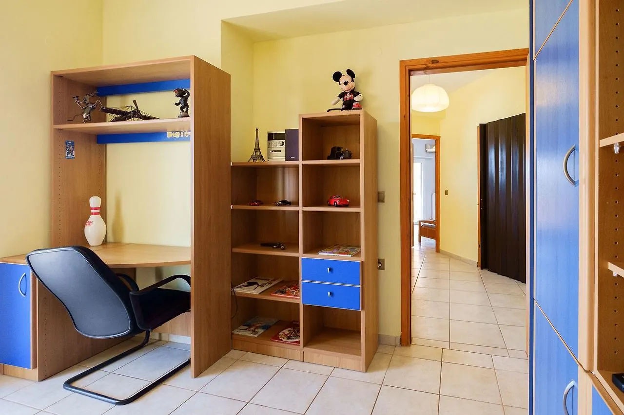 Holiday home Relaxing Family Home, Near Many Sandy Beaches Souda