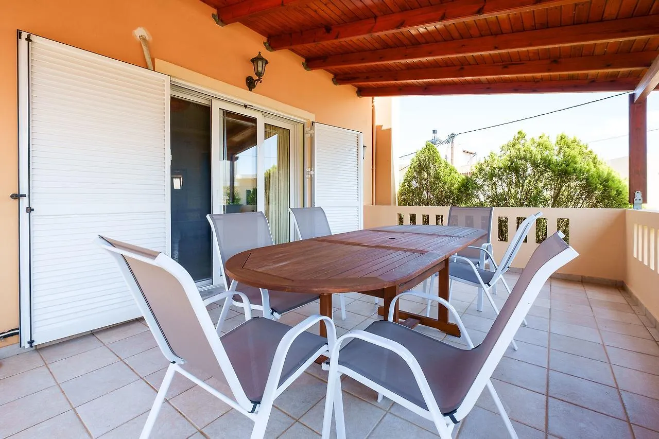 Relaxing Family Home, Near Many Sandy Beaches Souda Holiday home